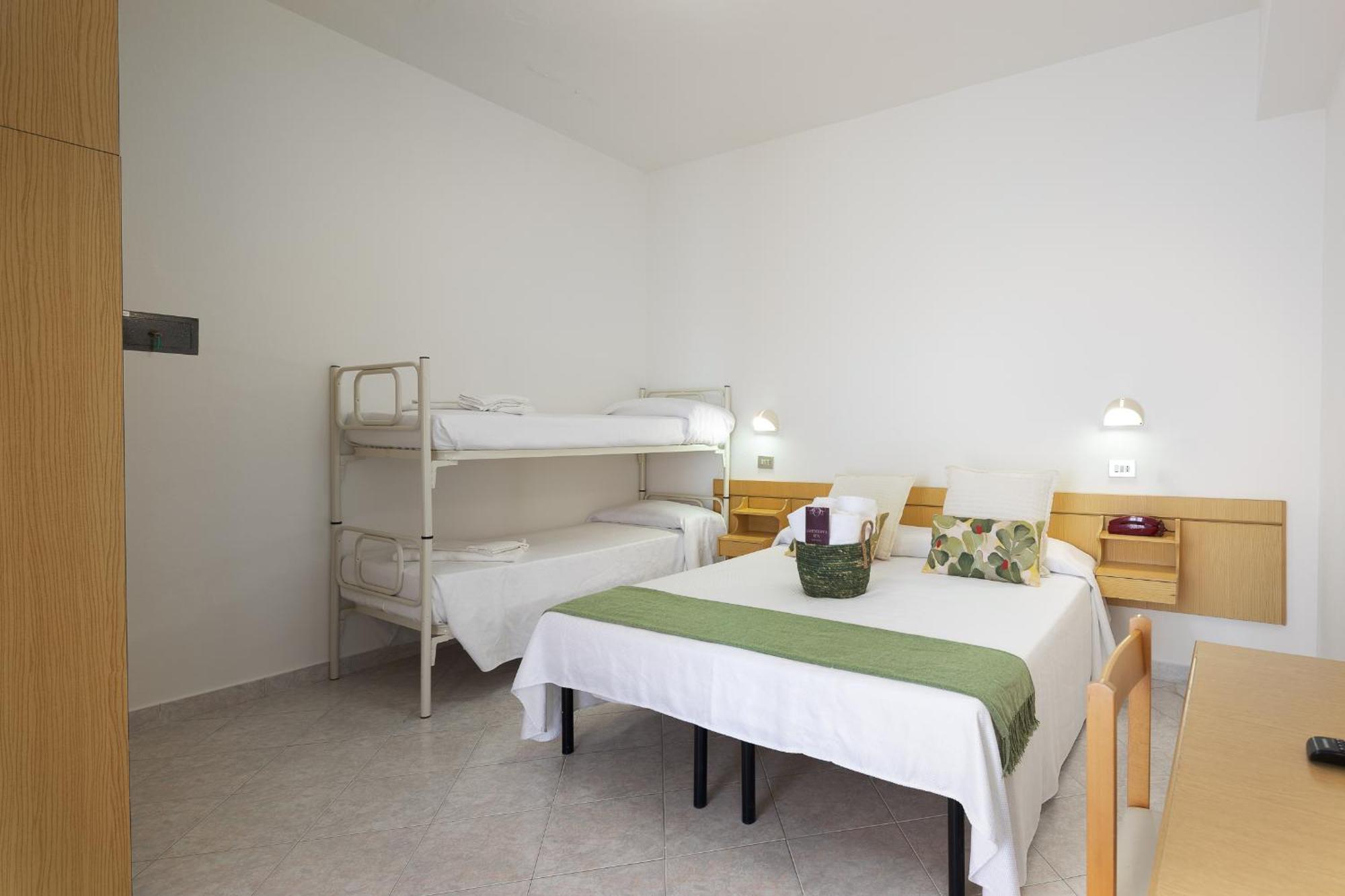 Hotel Cola Frontemare Bellaria-Igea Marina Eksteriør billede